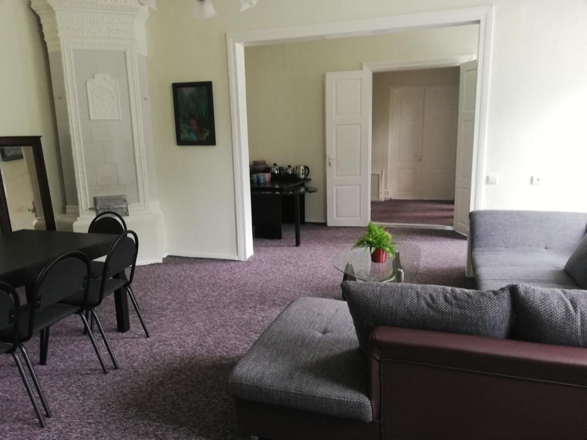 Figaro Villa Ventspils Exteriör bild