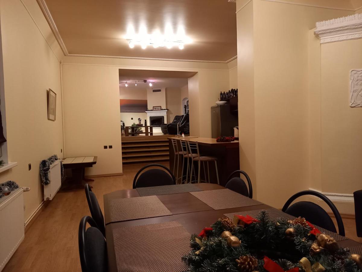 Figaro Villa Ventspils Exteriör bild