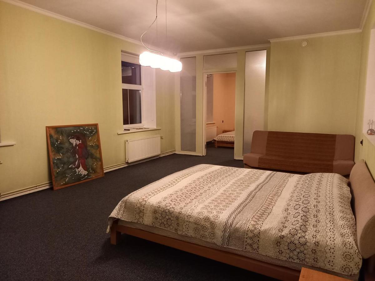Figaro Villa Ventspils Exteriör bild